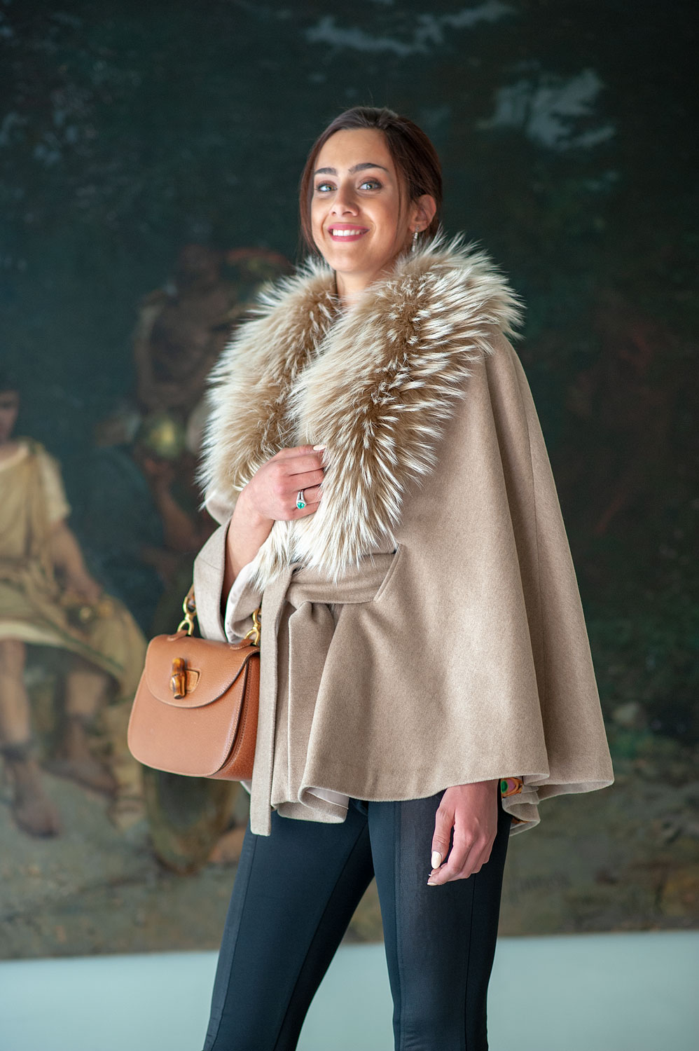 moscow-beige-murmaski-pavoni-vaganti-model (1)