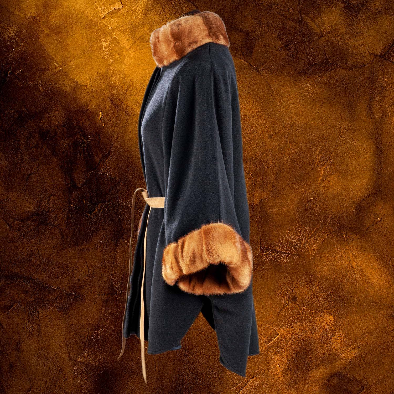 Paris-All-Black-Honey-pavoni-vaganti (6)