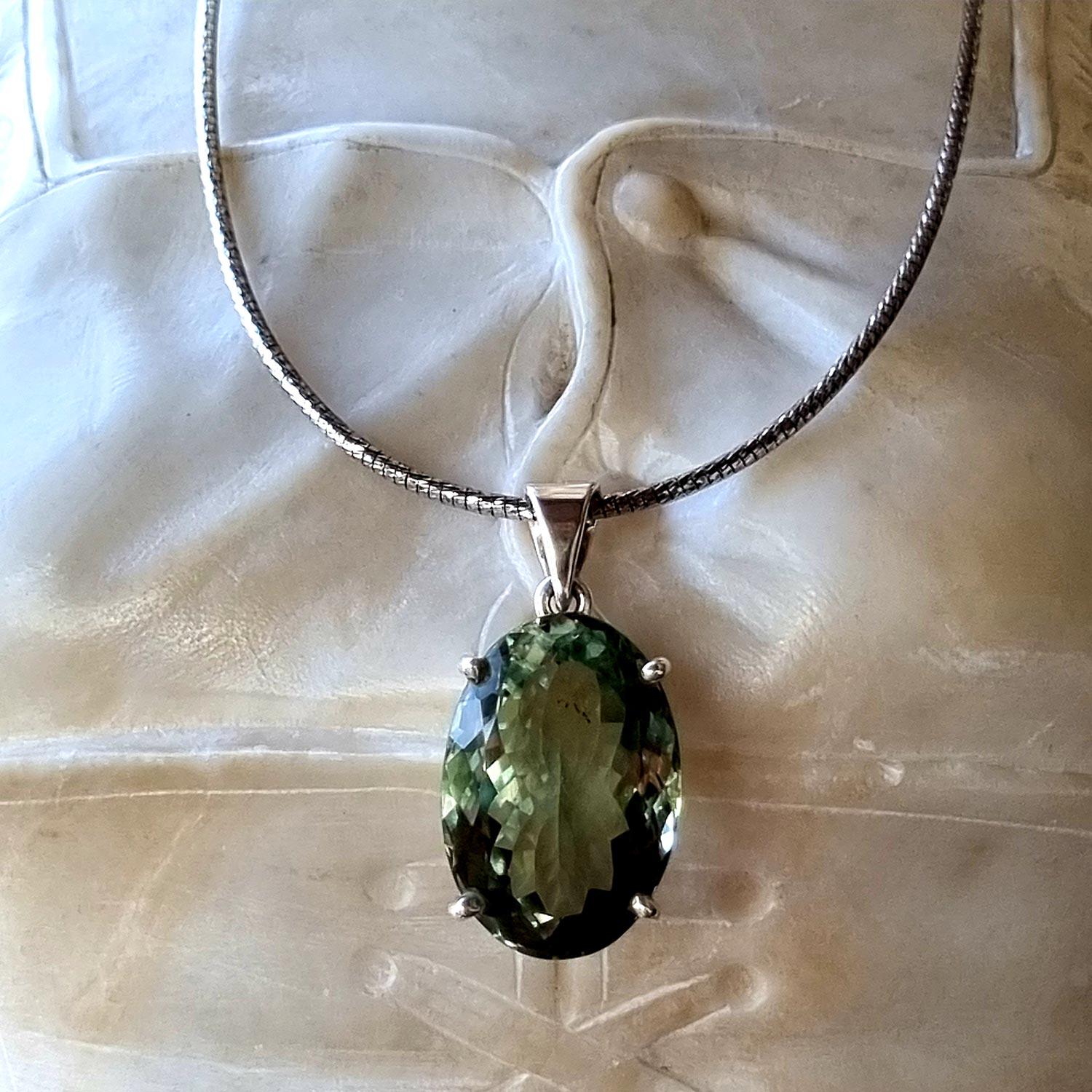 pavoni vaganti prasiolite 1