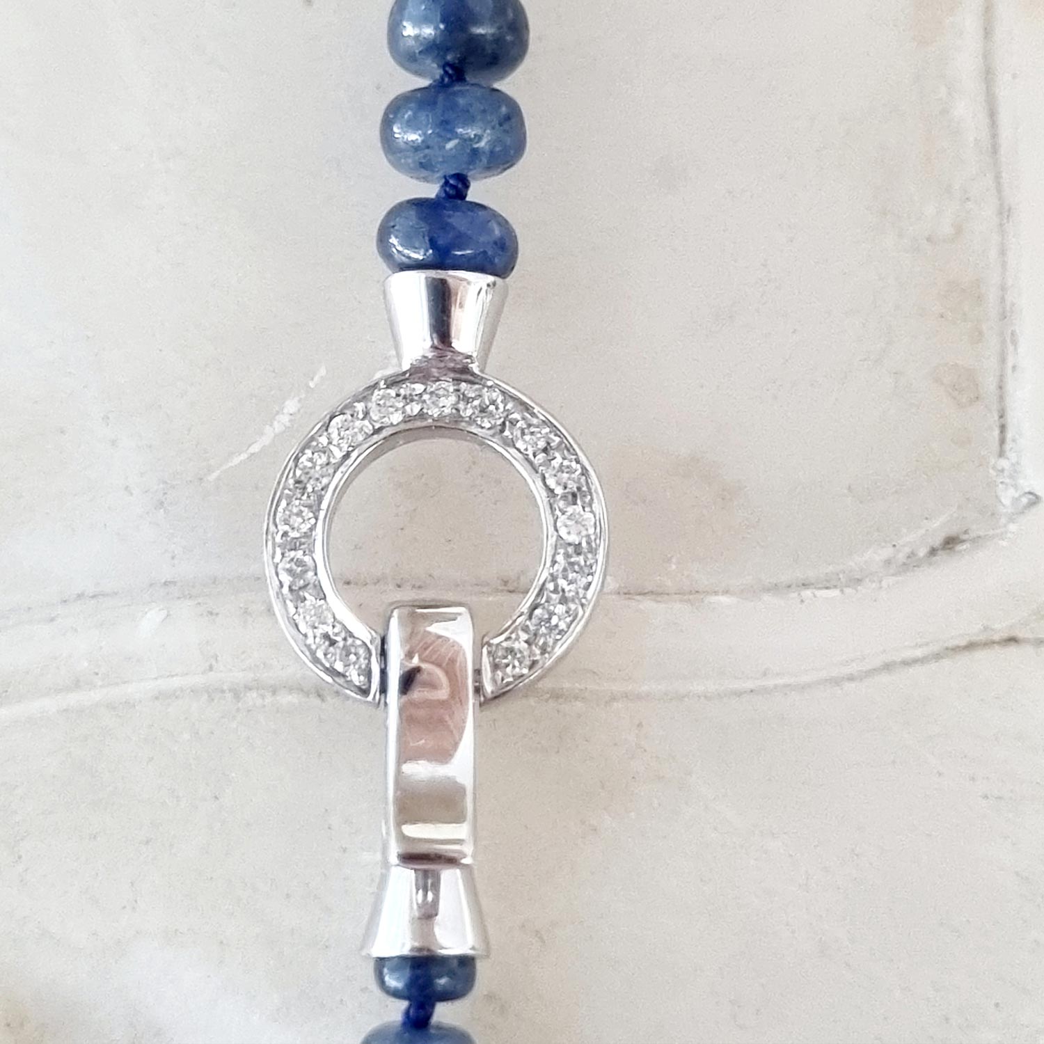 pavoni vaganti zaffiri collana3